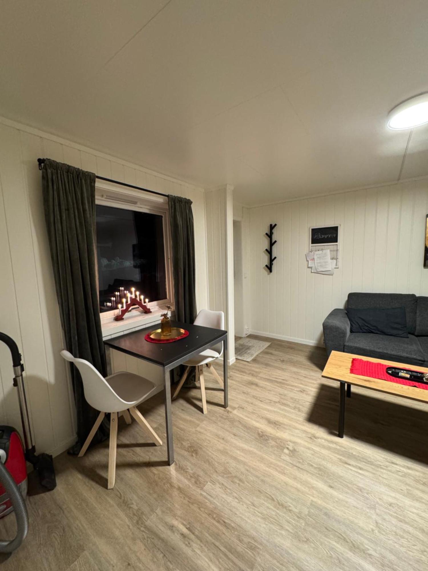 Liten Eldre Og Koselig Studiohybel Svolvær Dış mekan fotoğraf